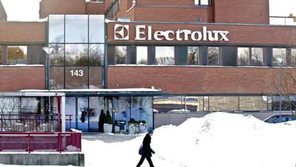 Electrolux buying GE appliance unit