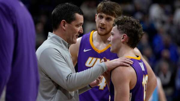 UNI among the few men’s basketball teams with no outgoing transfers