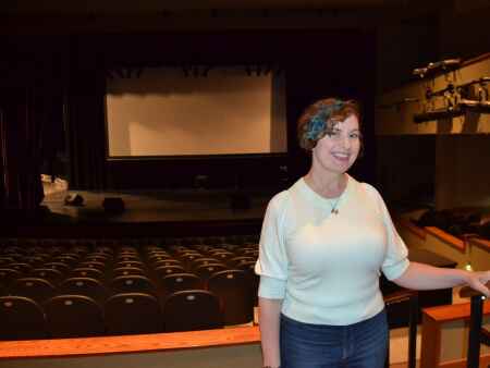 Lindsay Bauer brings theater skills to her role as arts center director