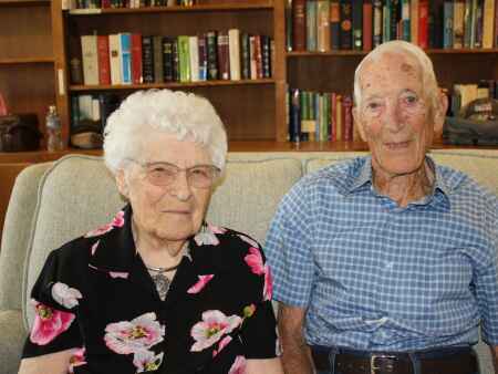 Marion High School Class of 1943 gives advice to 2023 grads