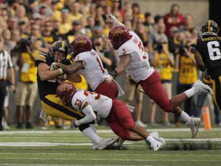 Iowa sports betting starts. As NCAA rules linger, so do some campus qualms