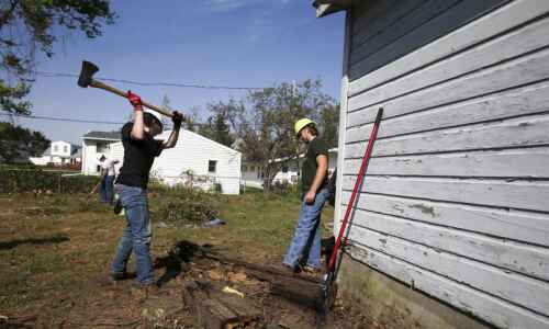 Students begin ‘contagious and uplifting’ home rehab in Marion