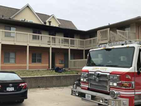 Iowa City apartment fire displaces residents, causes $80K damage