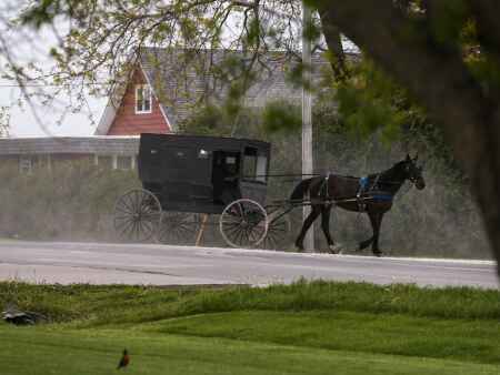Iowa Amish community shunning COVID-19 vaccines
