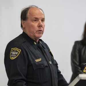 Could C.R. police chief serve as civilian police department head?