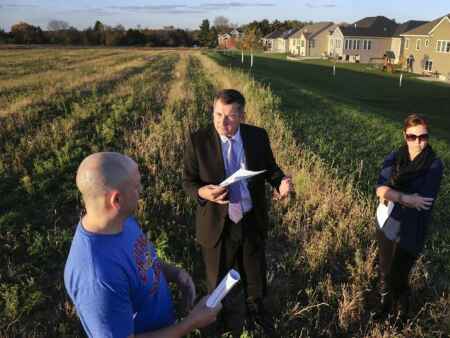Cedar Rapids neighbors form company, buy land, take development into their own hands