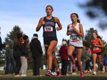 Emma Arnold: Veteran athlete, cross country rookie, state qualifier