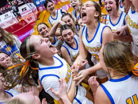 ‘It’s our county:’ Benton reaches the Class 3A championship game