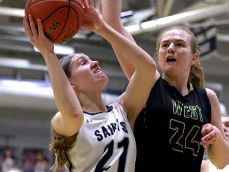 Girls’ state basketball: A look at Tuesday’s games