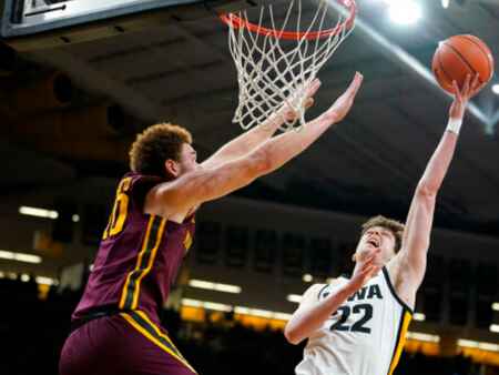 Iowa-Minnesota men’s basketball glance: Time/TV/more info