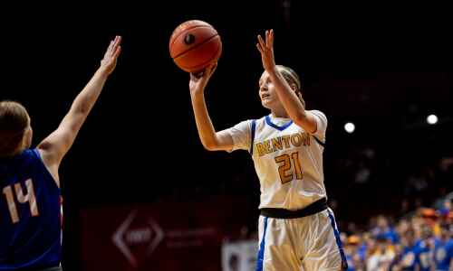 Girls’ state basketball photos: Benton Community vs. Sioux Center in 3A championship