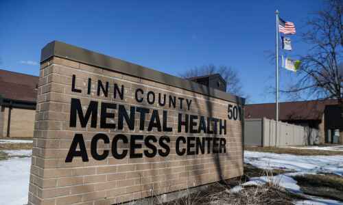 Opinion: Fully fund Linn and Johnson access centers