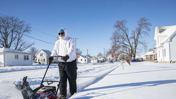 Cedar Rapids still needs volunteers for Snow Buddies program
