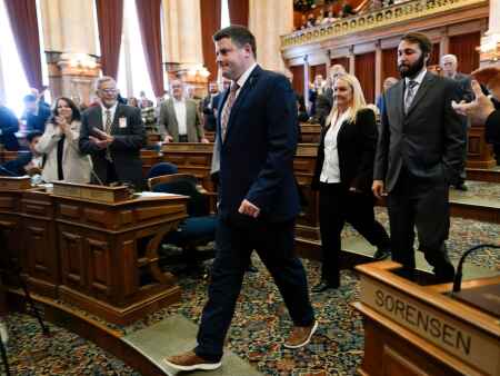 End looms for legislative session as key priorities await