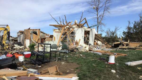 300 tornadoes hit U.S. in April, second-most ever
