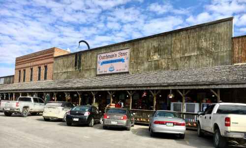 Visit Cantril for one-stop shopping at Dutchman’s Store