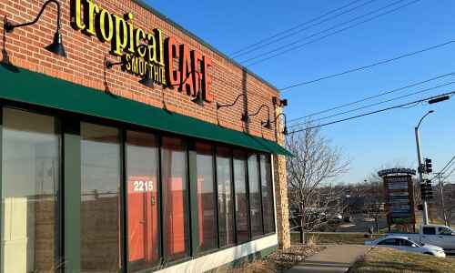 Tropical Smoothie Cafe opens in Cedar Rapids