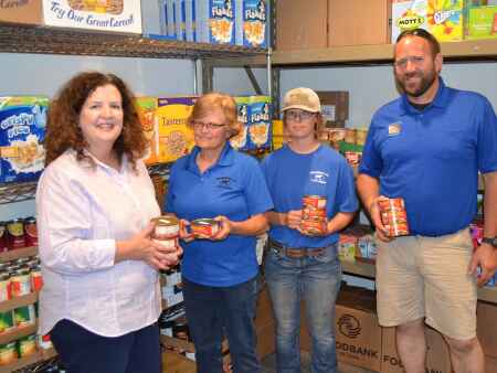 Jefferson County Cattlemen donate beef to Lord’s Cupboard