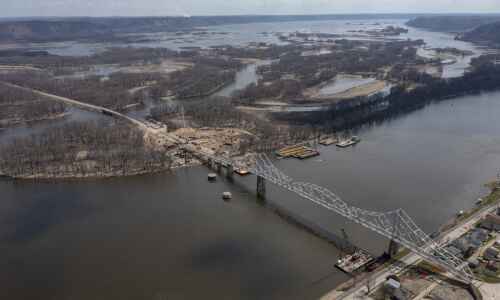 Lansing’s Black Hawk Bridge reopens