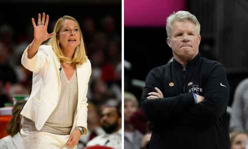 Bill Fennelly will face former assistant Brenda Frese in NCAA tournament