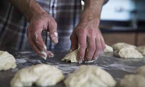 James Beard Award semifinalist baker opens Cedar Rapids pizza shop