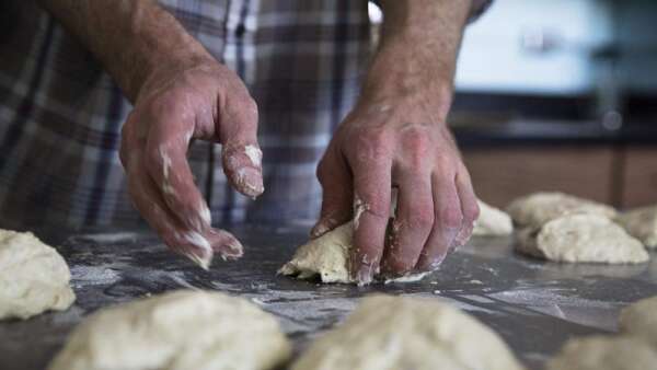 James Beard Award semifinalist baker opens Cedar Rapids pizza shop
