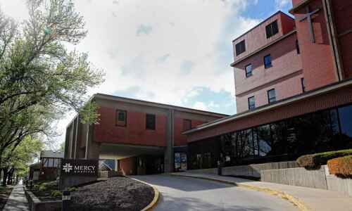 UI Health Care offered $605M to buy Mercy Iowa City
