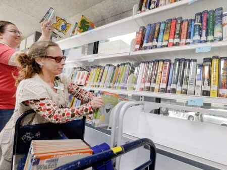 Iowa City Public Library eliminates fines for overdue materials