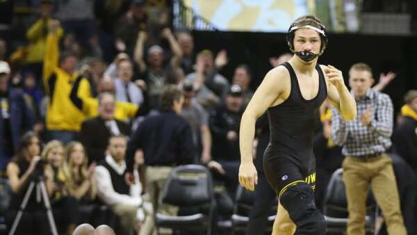 Hlas: With Spencer Lee and more, Iowa wrestling may get big again