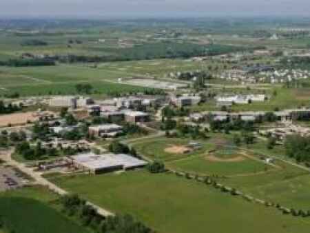 Iowa community colleges tally enrollment gains, voice ‘affordability concerns’