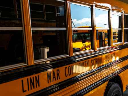 Linn-Mar schools declining enrollment contributing to $2.5 million in budget cuts