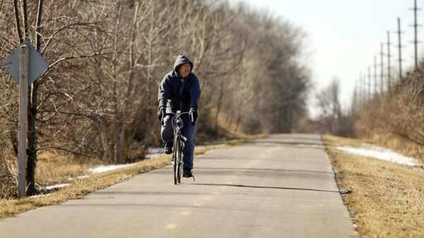As Iowa trails become more crowded, follow these rules and etiquette tips
