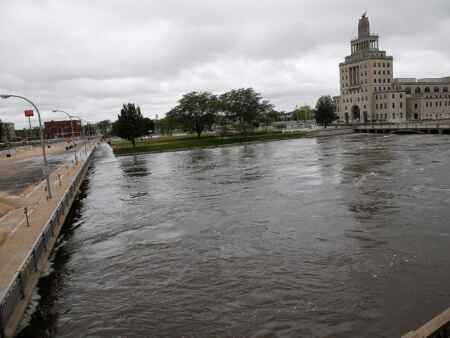Linn County considers more flood protections
