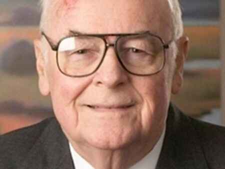David Neuhaus, longtime Fairfax State Savings CEO, dies at 92