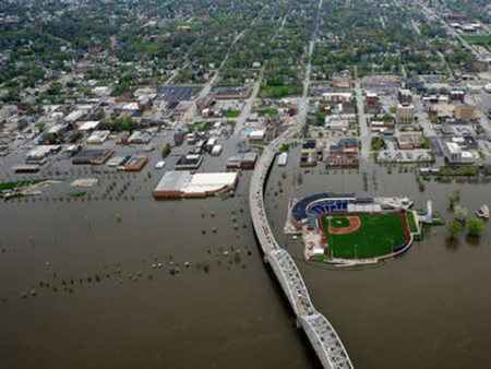 Regional flood risks continue to increase, particularly along Mississippi River