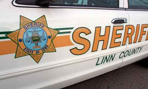 Woman being held at Linn County jail dies
