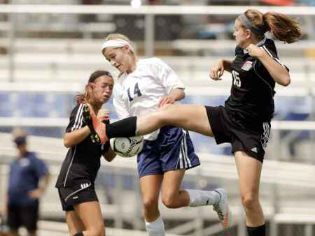 Thursday at the 2017 Iowa high school girls' state soccer tournament: All the scores and…