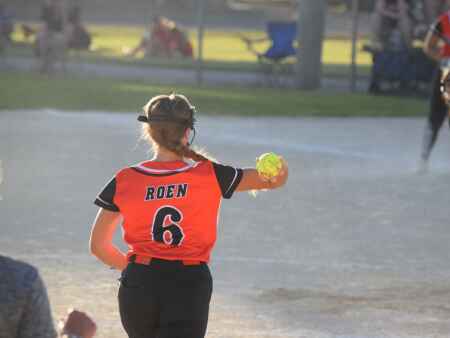 Softball: Van Buren County makes it five straight
