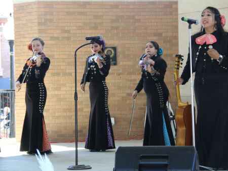 Latino Festival immerses large crowd in Hispanic culture