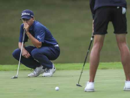 Xavier brings brotherly bonds to state golf tournament