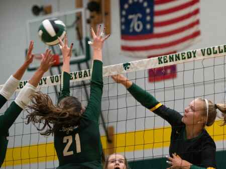 A manic Tuesday: Volleyball showdowns abound throughout the area