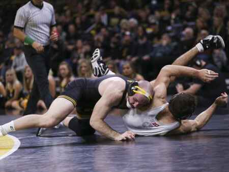 Photos: Iowa Hawkeyes wrestling vs. Ohio State Buckeyes