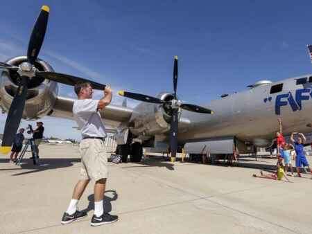 Gallery: Vintage WWII B-29 bomber lands in Cedar Rapids