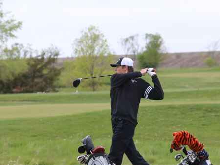 Vinton-Shellsburg’s Brayden Almquist powered by passion for golf