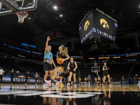 Colorado-Iowa NCAA women’s basketball glance: Time, TV, line, more info
