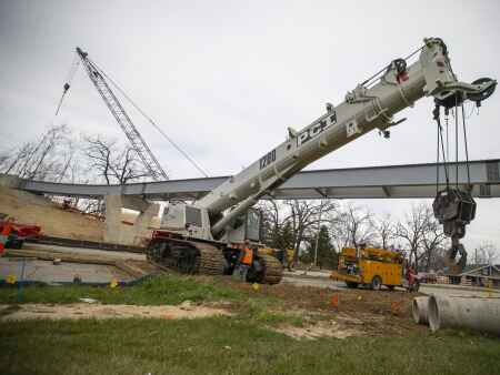 Portion of Marion Boulevard closed for ped bridge construction