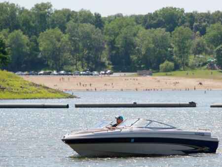 Starting Thursday, boat operators required to wear engine cutoff switch
