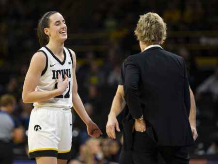 Northwestern’s ‘blizzard’ is no match for Hawkeyes’ precision
