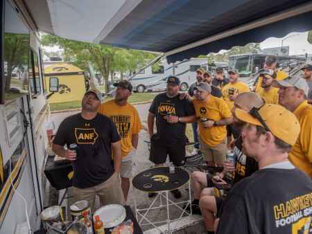 Tailgating traditions return to Iowa City