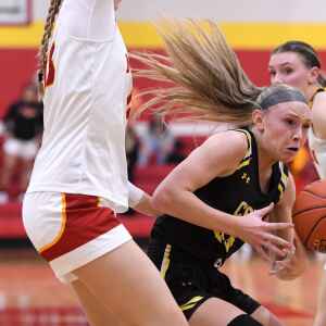 Photos: Center Point-Urbana vs. Marion girls’ basketball